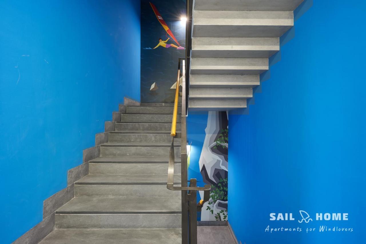 Sail Home - Apartments For Wind Lovers カンピョーネ・デル・ガルダ エクステリア 写真